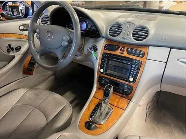 Mercedes-benz - 2003 - clk 320 - personenauto - afbeelding 4 van  16