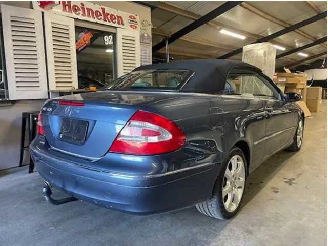Mercedes-benz - 2003 - clk 320 - personenauto - afbeelding 14 van  16
