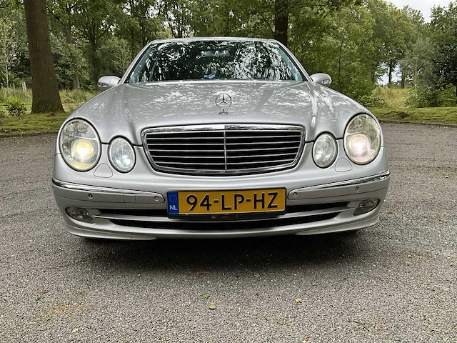 Mercedes-benz - 2003 - e-klasse - 320 cdi avantgarde - personenauto - afbeelding 25 van  28