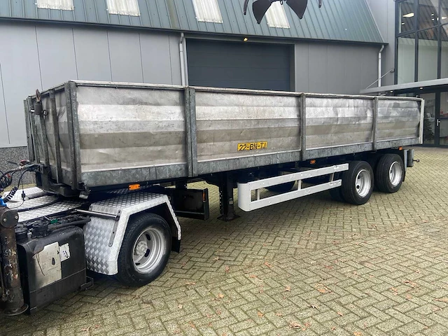 Mercedes-benz - 2004 - 615d - vrachtwagen - afbeelding 21 van  40