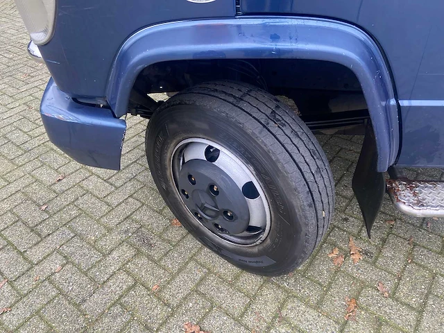 Mercedes-benz - 2004 - 615d - vrachtwagen - afbeelding 38 van  40