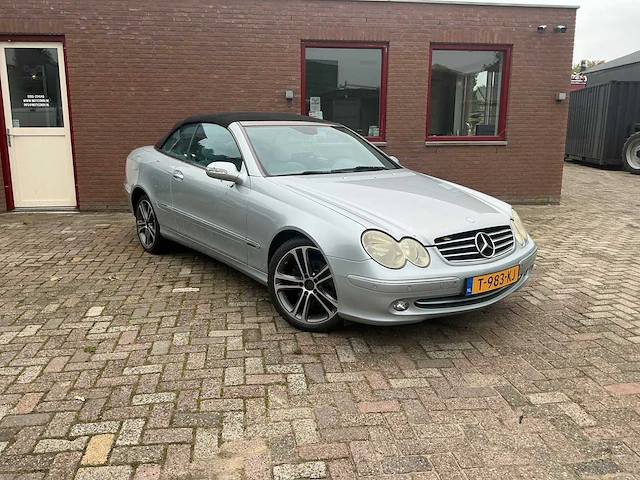 Mercedes-benz - 2004 - clk-klasse cabrio - 200 k. avantgarde - personenauto - afbeelding 5 van  7