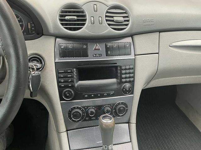 Mercedes-benz - 2004 - clk-klasse cabrio - 200 k. avantgarde - personenauto - afbeelding 7 van  7