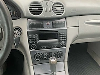 Mercedes-benz - 2004 - clk-klasse cabrio - 200 k. avantgarde - personenauto - afbeelding 7 van  7