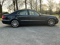 Mercedes-benz - 2004 - e-klasse - e240 elegance - personenauto - afbeelding 30 van  31