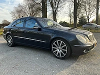 Mercedes-benz - 2004 - e-klasse - e240 elegance - personenauto - afbeelding 31 van  31
