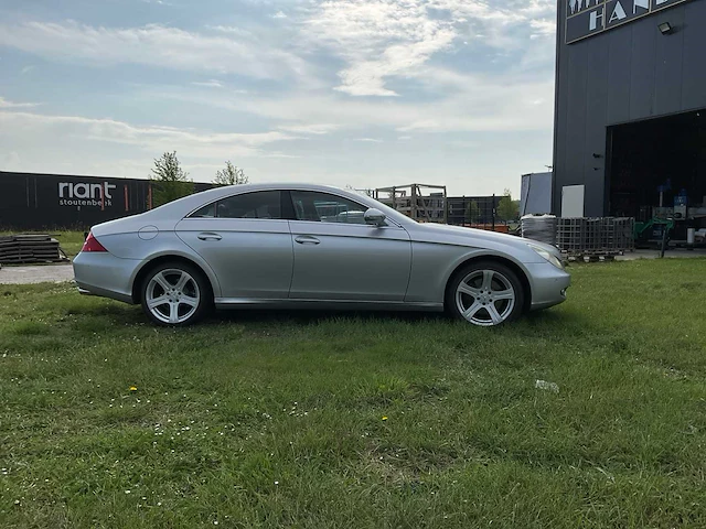 Mercedes-benz - 2005 - cls-klasse - personenauto - afbeelding 23 van  31