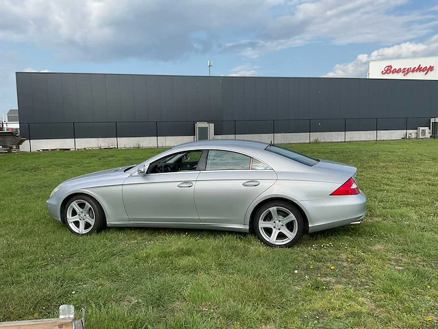 Mercedes-benz - 2005 - cls-klasse - personenauto - afbeelding 26 van  31