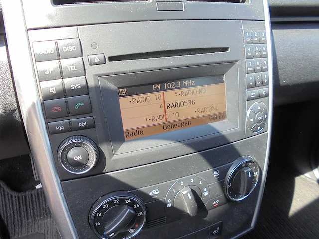 Mercedes-benz - 2008 - a-klasse - 150 classic - t-319-lk - afbeelding 2 van  13