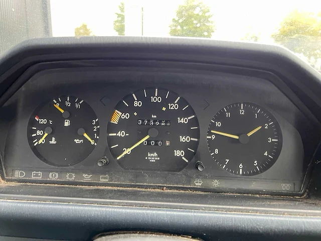 Mercedes-benz - 200d (w124) (1987) - afbeelding 14 van  14