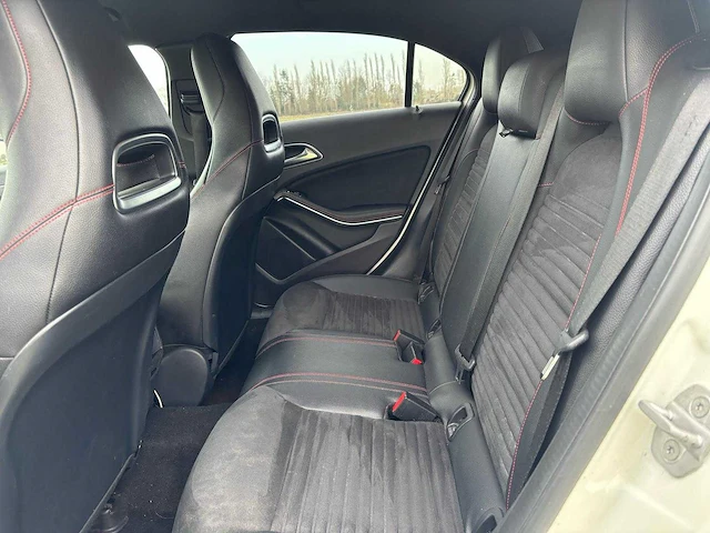 Mercedes-benz - 2013 - a-klasse - 180 ambition - 6-znr-12 - afbeelding 5 van  13