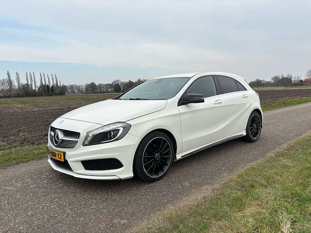Mercedes-benz - 2013 - a-klasse - 180 ambition - 6-znr-12 - afbeelding 1 van  13
