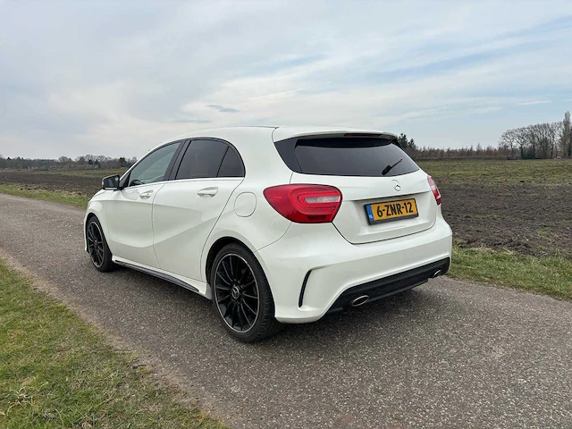 Mercedes-benz - 2013 - a-klasse - 180 ambition - 6-znr-12 - afbeelding 11 van  13