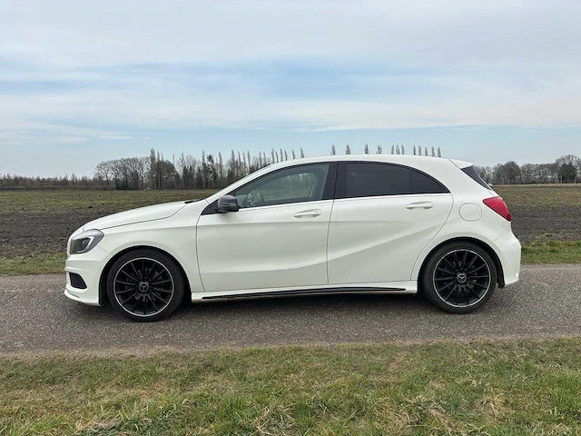 Mercedes-benz - 2013 - a-klasse - 180 ambition - 6-znr-12 - afbeelding 12 van  13