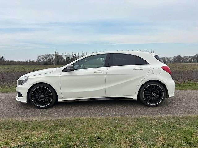 Mercedes-benz - 2013 - a-klasse - 180 ambition - 6-znr-12 - afbeelding 13 van  13