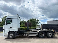 Mercedes-benz - 2013 - actros - haakarm - vrachtwagen - afbeelding 2 van  21