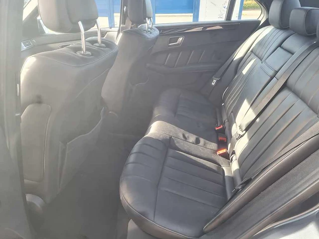 Mercedes-benz - 2013 - e-klasse - 350 bt. pres. avant. -5-kgj-11 - afbeelding 6 van  17