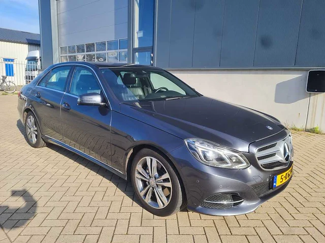 Mercedes-benz - 2013 - e-klasse - 350 bt. pres. avant. -5-kgj-11 - afbeelding 10 van  17