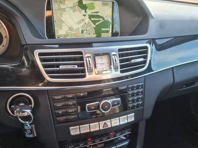 Mercedes-benz - 2013 - e-klasse - 350 bt. pres. avant. -5-kgj-11 - afbeelding 17 van  17