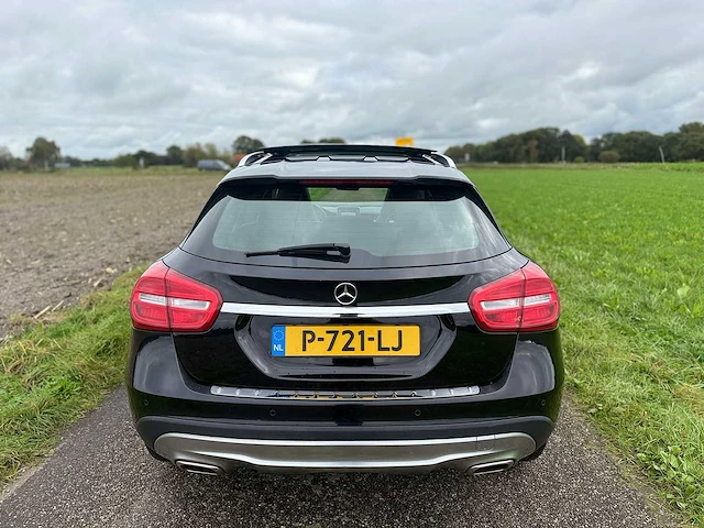 Mercedes-benz - 2015 - gla-klasse - 180 - p-721-lj - afbeelding 9 van  12