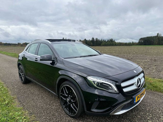 Mercedes-benz - 2015 - gla-klasse - 180 - p-721-lj - afbeelding 6 van  12