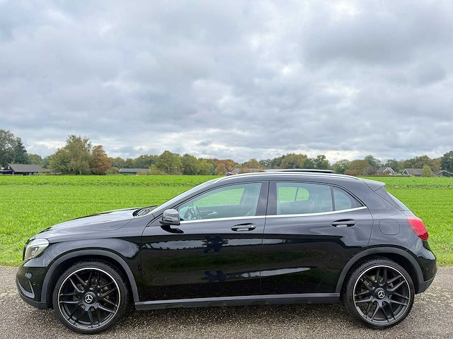 Mercedes-benz - 2015 - gla-klasse - 180 - p-721-lj - afbeelding 11 van  12