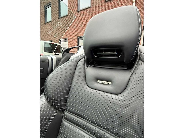 Mercedes-benz - 2017 - sl-klasse - amg 63 - personenauto - afbeelding 15 van  38