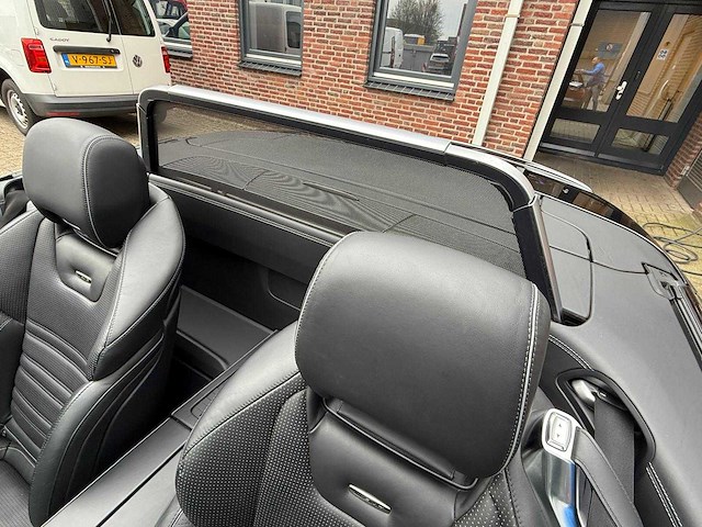 Mercedes-benz - 2017 - sl-klasse - amg 63 - personenauto - afbeelding 16 van  38