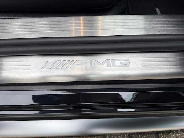 Mercedes-benz - 2017 - sl-klasse - amg 63 - personenauto - afbeelding 19 van  38