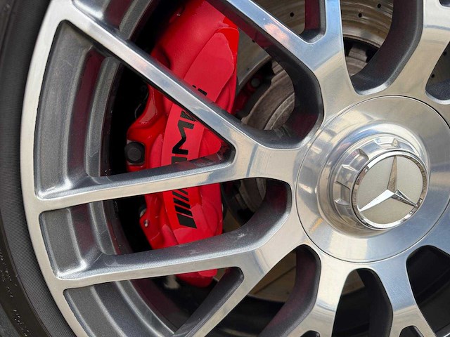 Mercedes-benz - 2017 - sl-klasse - amg 63 - personenauto - afbeelding 24 van  38