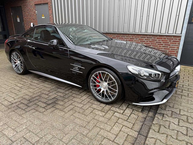 Mercedes-benz - 2017 - sl-klasse - amg 63 - personenauto - afbeelding 33 van  38