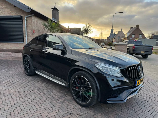 Mercedes benz - 2018 - gle 63 s coupe - amg 63 s 4matic 585pk - personenauto - afbeelding 2 van  36