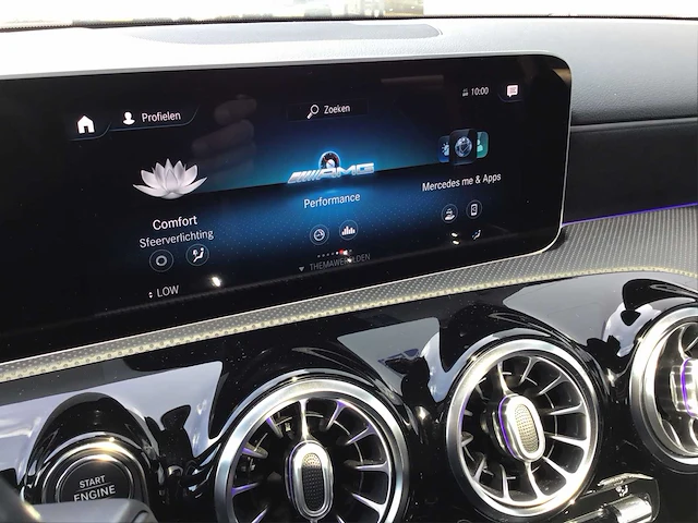 Mercedes-benz - 2019 - a-klasse - amg 35 4matic - personenauto - afbeelding 15 van  30