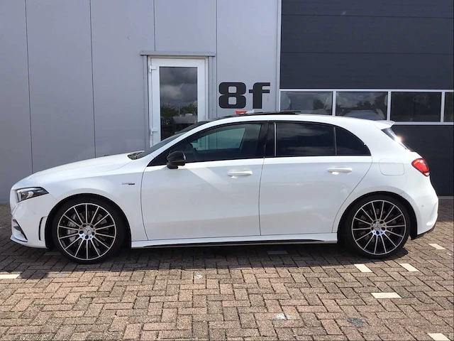 Mercedes-benz - 2019 - a-klasse - amg 35 4matic - personenauto - afbeelding 2 van  30