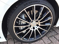 Mercedes-benz - 2019 - a-klasse - amg 35 4matic - personenauto - afbeelding 8 van  30