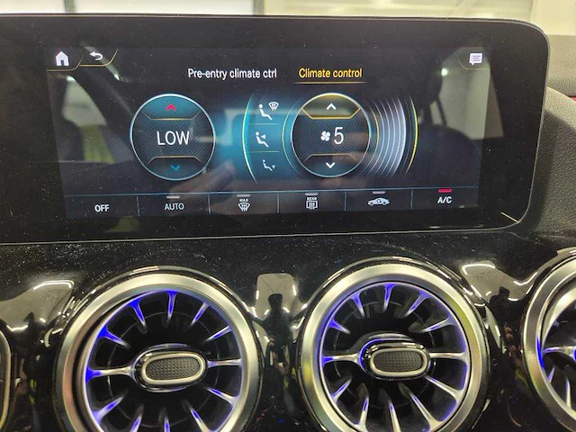 Mercedes-benz - 2022 - eqa - 250 bns sol. lux - personenauto - afbeelding 9 van  26