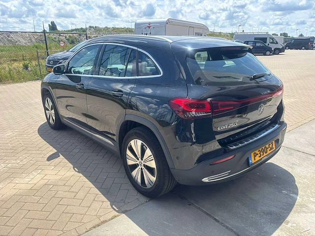 Mercedes-benz - 2022 - eqa - 250 bns sol. lux - personenauto - afbeelding 20 van  26