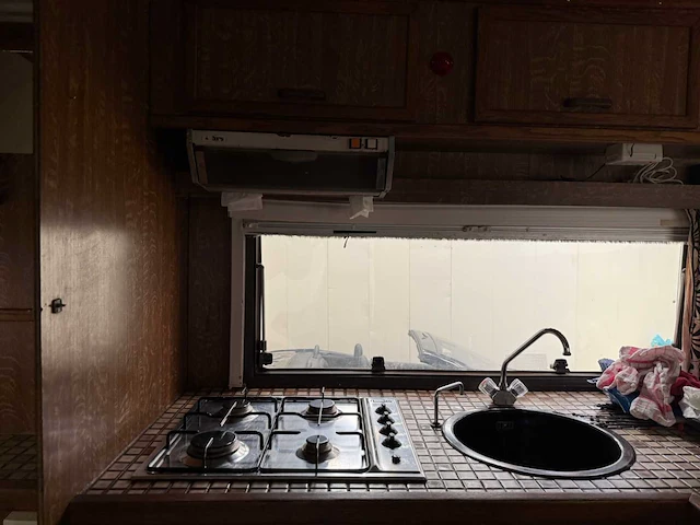 Mercedes-benz - 207 d - camper - 1977 - afbeelding 13 van  35