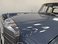Mercedes-benz - 220s - heckflosse - oldtimer - 1965 - afbeelding 4 van  37