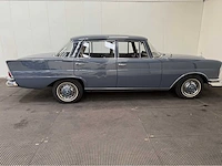 Mercedes-benz - 220s - heckflosse - oldtimer - 1965 - afbeelding 6 van  37