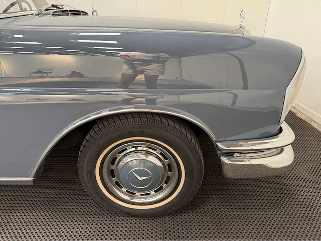 Mercedes-benz - 220s - heckflosse - oldtimer - 1965 - afbeelding 30 van  37