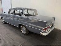 Mercedes-benz - 220s - heckflosse - oldtimer - 1965 - afbeelding 37 van  37