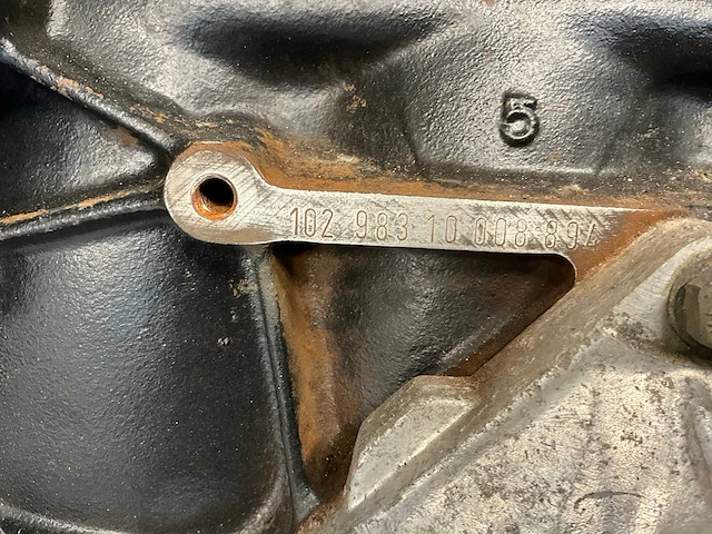 Mercedes-benz - 2.3-16 - motorblok - afbeelding 2 van  11