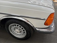 Mercedes-benz - 230 ce - coupe - 200-280 (w123) - oldtimer - 1982 - afbeelding 19 van  28