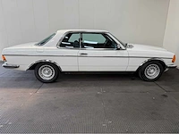 Mercedes-benz - 230 ce - coupe - 200-280 (w123) - oldtimer - 1982 - afbeelding 26 van  28