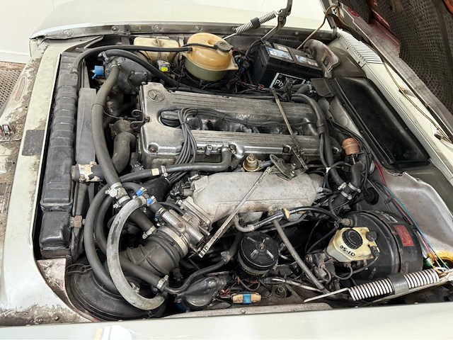 Mercedes-benz - 280 - slc - sl-klasse - oldtimer - 1977 - afbeelding 15 van  36