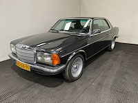 Mercedes-benz - 280 c (w123) - coupe - oldtimer - 1978 - afbeelding 12 van  33