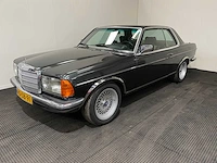 Mercedes-benz - 280 c (w123) - coupe - oldtimer - 1978 - afbeelding 28 van  33
