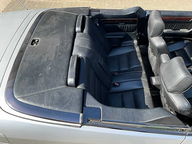 Mercedes-benz - 300 ce-24 cabriolet - afbeelding 2 van  23