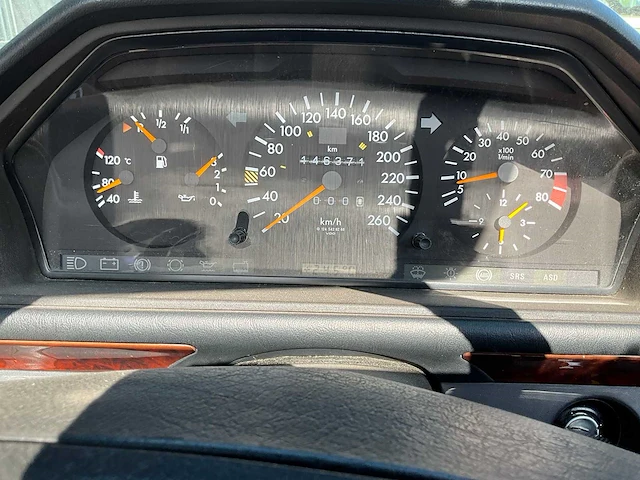 Mercedes-benz - 300 ce-24 cabriolet - afbeelding 8 van  23